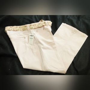 Old Navy Pink Stretch Blue Jeans with Floral Belt